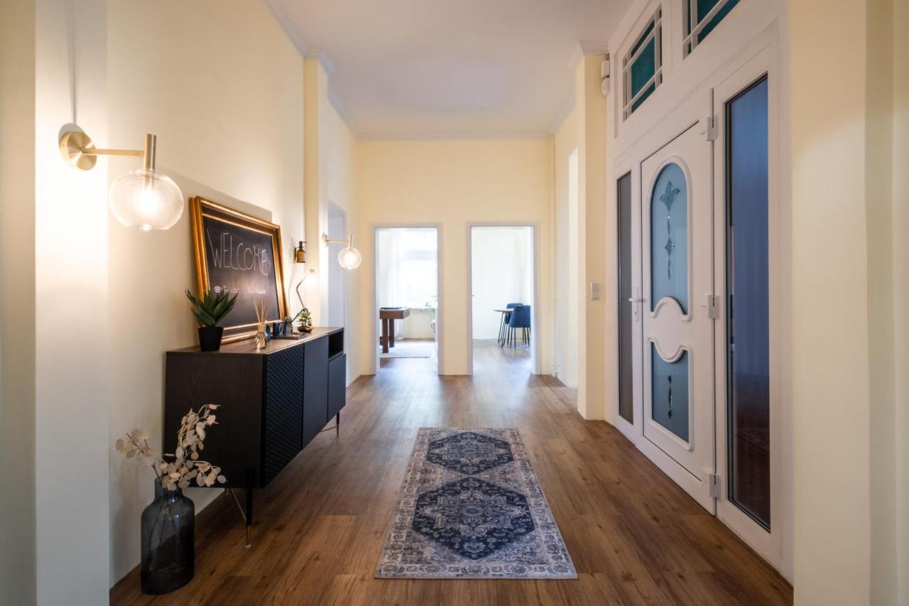 Living Timeless- Luxurioese 140qm In Der Naehe Des Europa-parks Mit 3 Schlafzimmer, Billard Und Parkplatz *