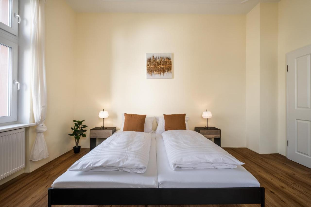 Living Timeless- Luxurioese 140qm In Der Naehe Des Europa-parks Mit 3 Schlafzimmer, Billard Und Parkplatz