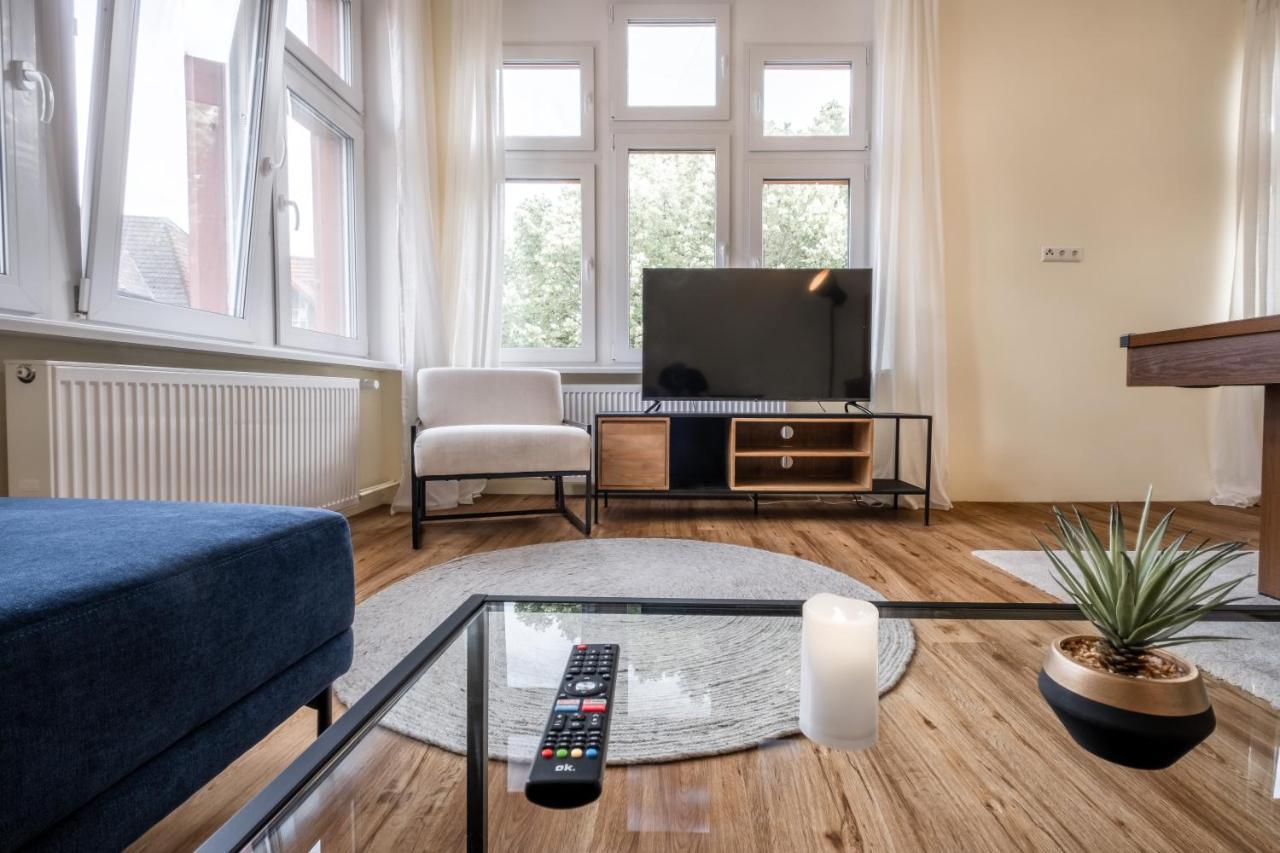 Apartment Living Timeless- Luxurioese 140qm In Der Naehe Des Europa-parks Mit 3 Schlafzimmer, Billard Und Parkplatz