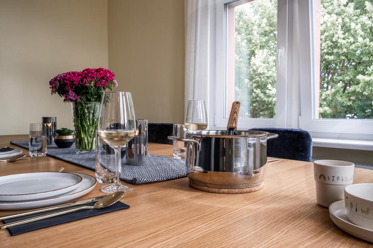 Living Timeless- Luxurioese 140qm In Der Naehe Des Europa-parks Mit 3 Schlafzimmer, Billard Und Parkplatz Apartment