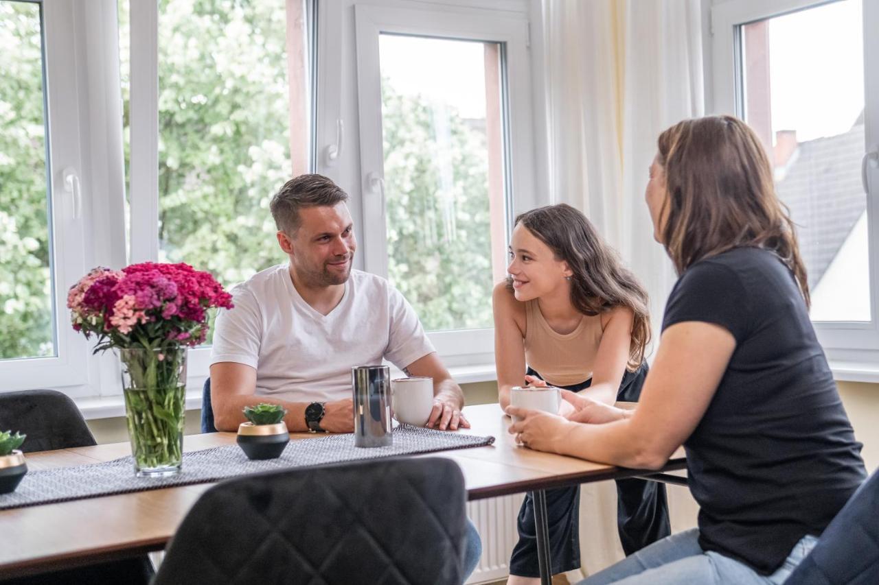 Living Timeless- Luxurioese 140qm In Der Naehe Des Europa-parks Mit 3 Schlafzimmer, Billard Und Parkplatz Apartment Kippenheim