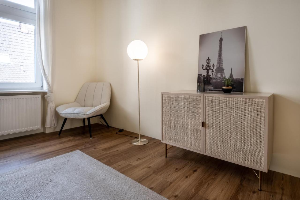 Apartment Living Timeless- Luxurioese 140qm In Der Naehe Des Europa-parks Mit 3 Schlafzimmer, Billard Und Parkplatz