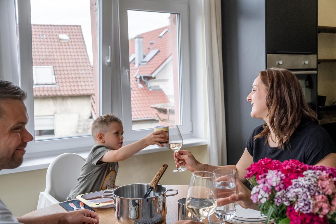 Living Timeless- Luxurioese 140qm In Der Naehe Des Europa-parks Mit 3 Schlafzimmer, Billard Und Parkplatz Kippenheim